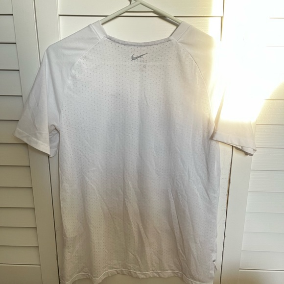 White size small Nike workout tee - Picture 2 of 2
